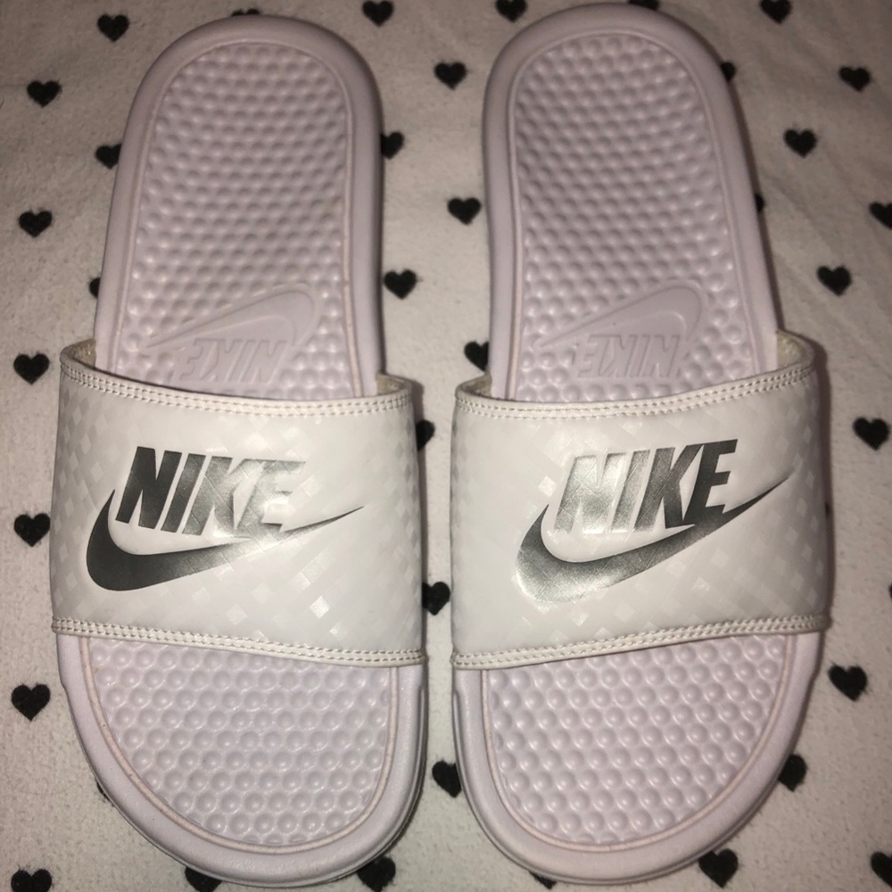 NIKE Slides